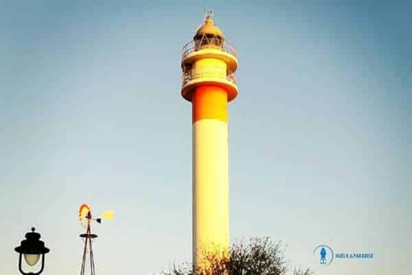 faro de punta umbría