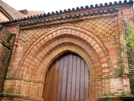 puerta de los novios palos de la frontera 1