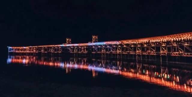 Muelle del tinto de noche