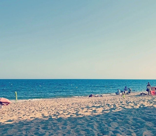 playa central en isla cristina